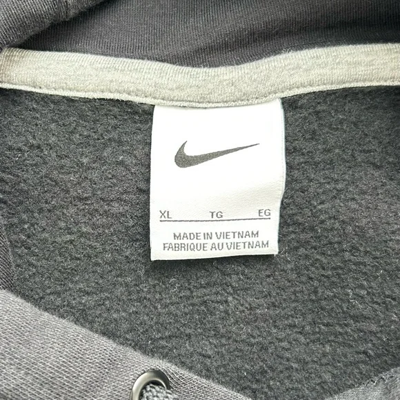 🌸Nike Lafayette Hoodie. Black with Maroon Lettering Size: XL - Picture 5 of 7